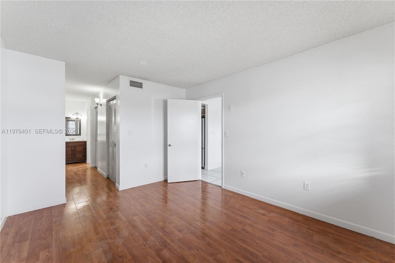 6921 SW 129th Ave, Unit 5, Miami, FL 33183 Photo