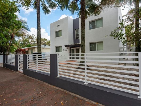 852 SW 13th Ave, Miami, FL 33135