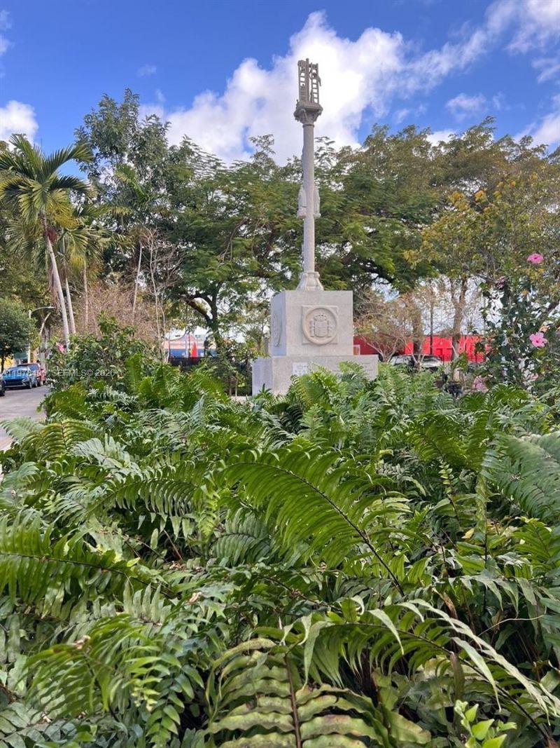 852 SW 13th Ave, Miami, FL 33135 Photo