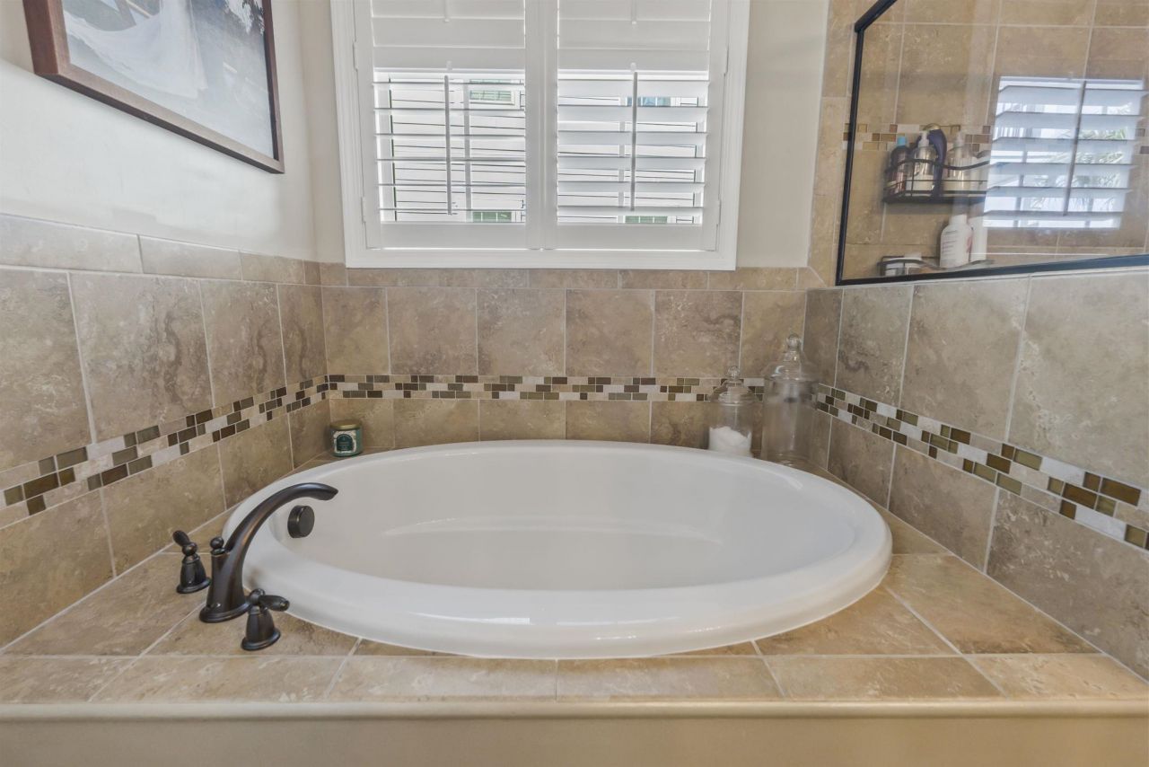 1217 E Isle Of Palms Dr. Photo 15