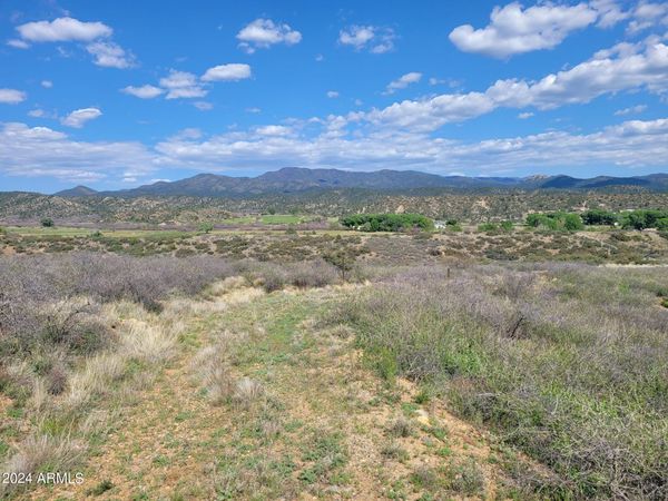 1365 S IRON SPRINGS Road, Unit -, Skull Valley, AZ 86338