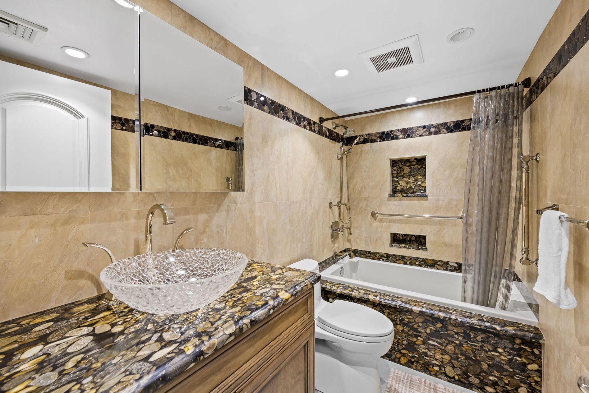 2727 S Ocean Boulevard, Unit 404, Highland Beach, FL 33487 Photo