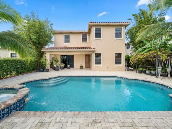 7302 NW 111th Way, Parkland, FL 33076