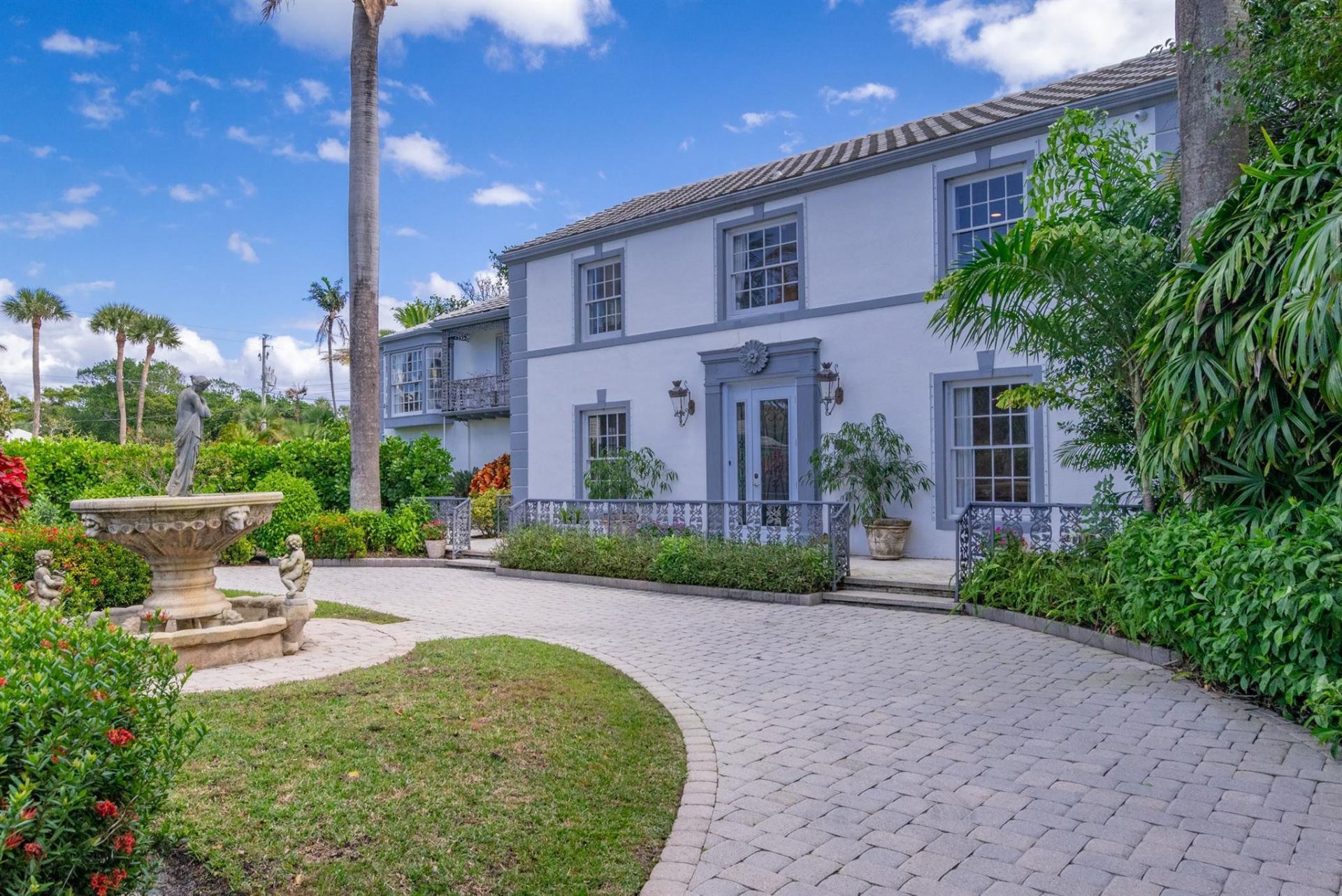 361 Crescent Drive, Palm Beach, FL 33480 Photo