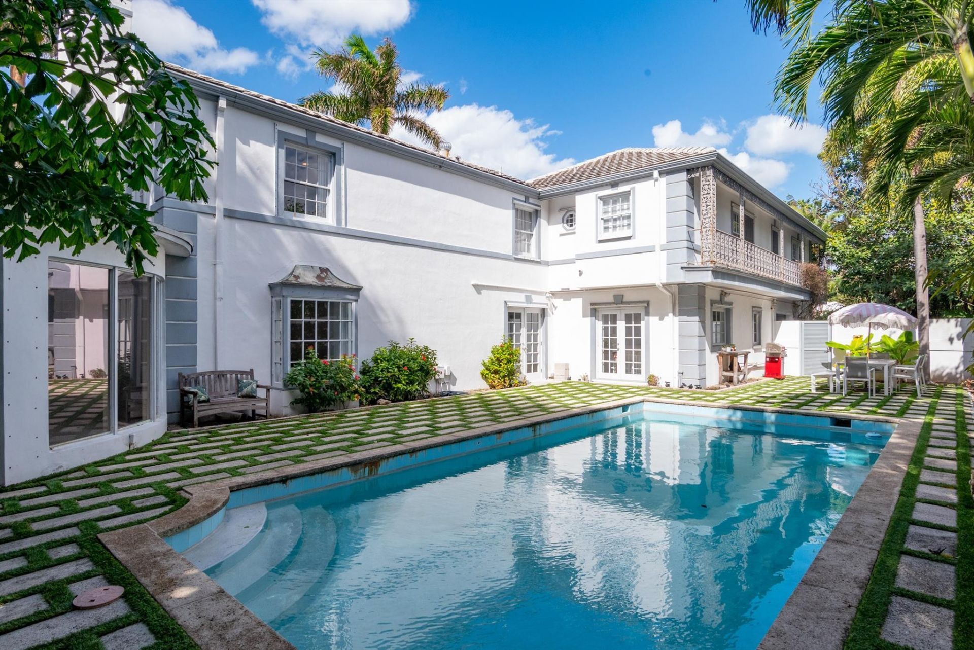 361 Crescent Dr, Palm Beach, FL 33480 Photo