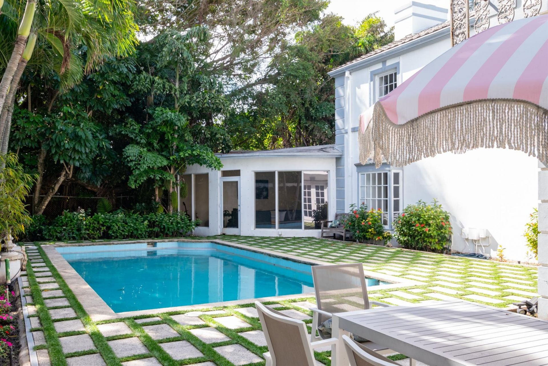 361 Crescent Drive, Palm Beach, FL 33480 Photo