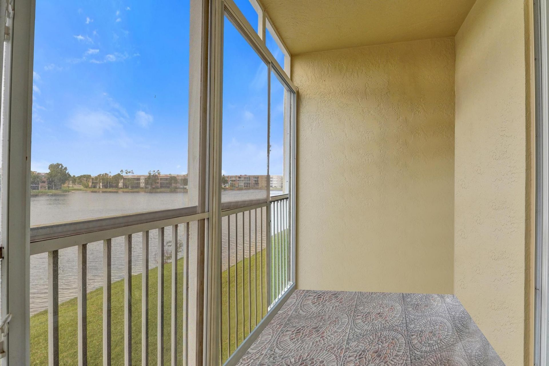 7635 Southampton Ter, Unit 214, Tamarac, FL 33321 Photo