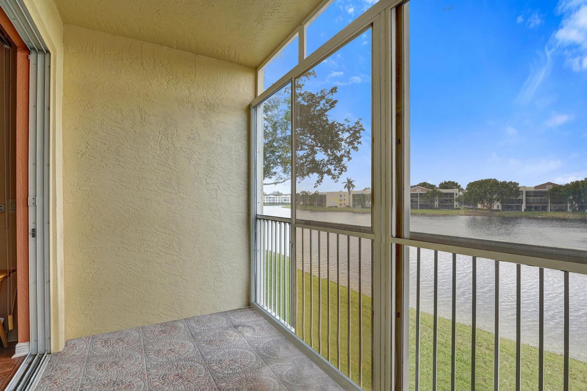 7635 Southampton Ter, Unit 214, Tamarac, FL 33321 Photo