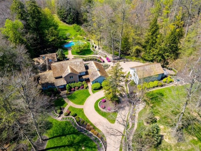 1160 Fox Hill Drive, Gates Mills, OH 44040 Photo 1