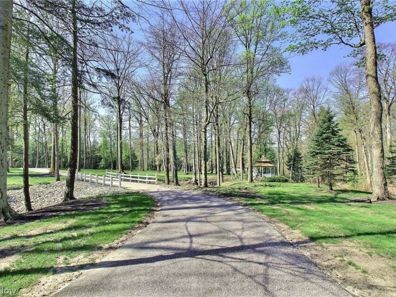 1160 Fox Hill Drive, Gates Mills, OH 44040 Photo 23