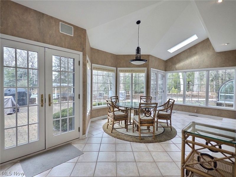 1160 Fox Hill Drive, Gates Mills, OH 44040 Photo 9