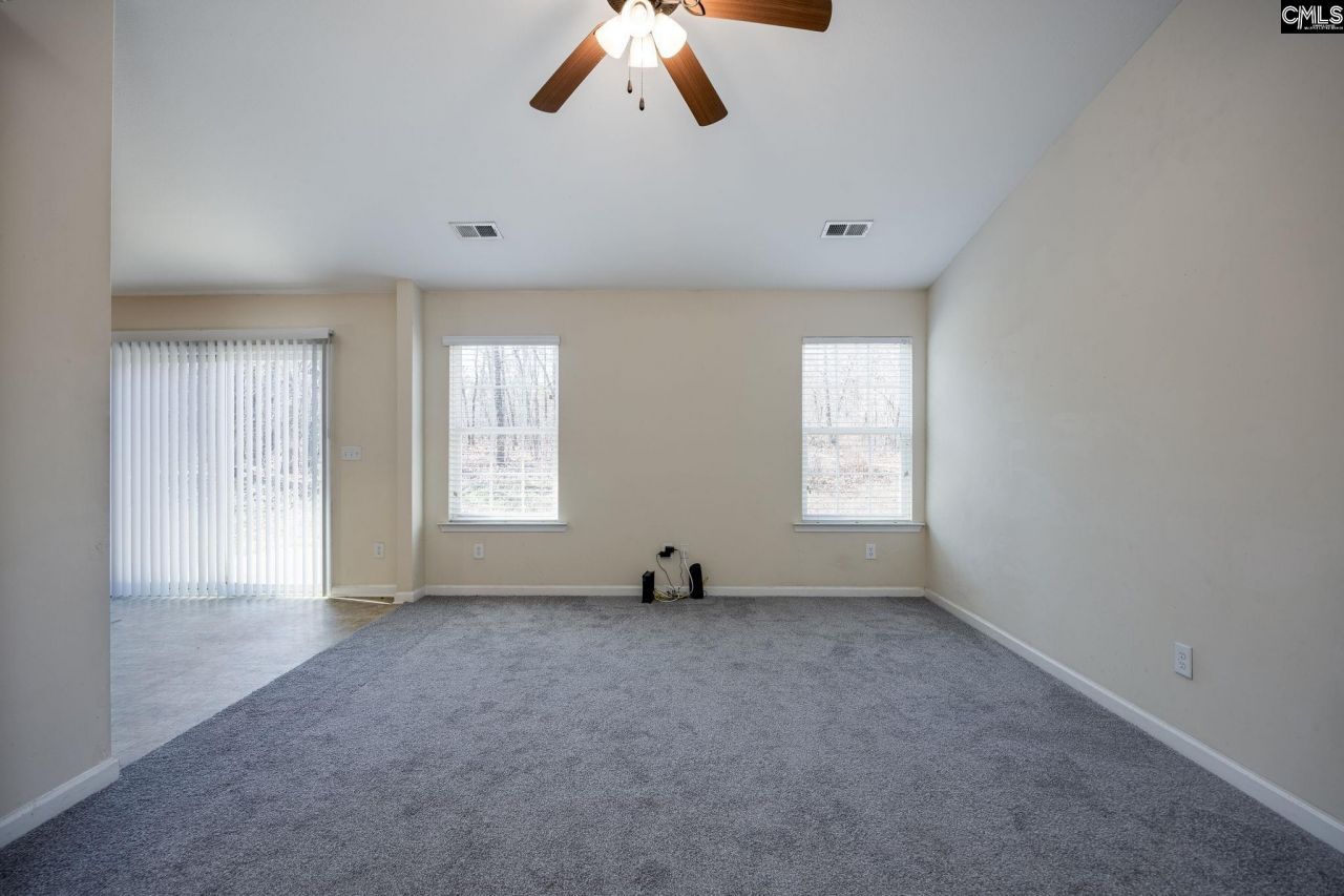 331 Freeman Drive Photo 11