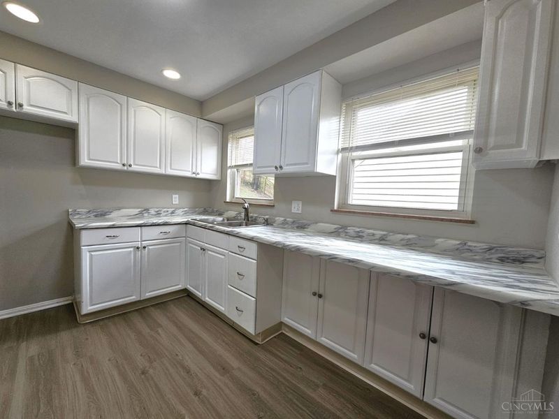 1055 Hempstead Drive, Springfield Twp., OH 45231 Photo 8