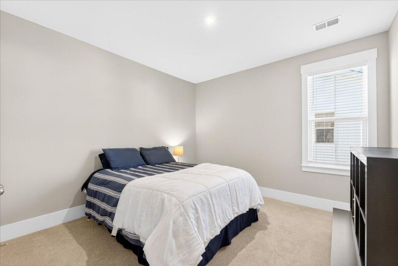 116 Falaise Street Photo 25