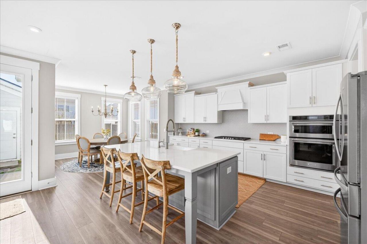 116 Falaise Street Photo 7