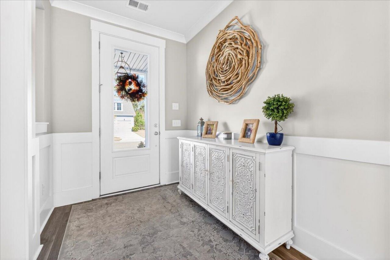 116 Falaise Street Photo 9