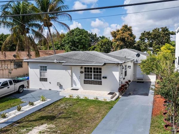 2862 SW 38th Ct , Miami, FL 33134