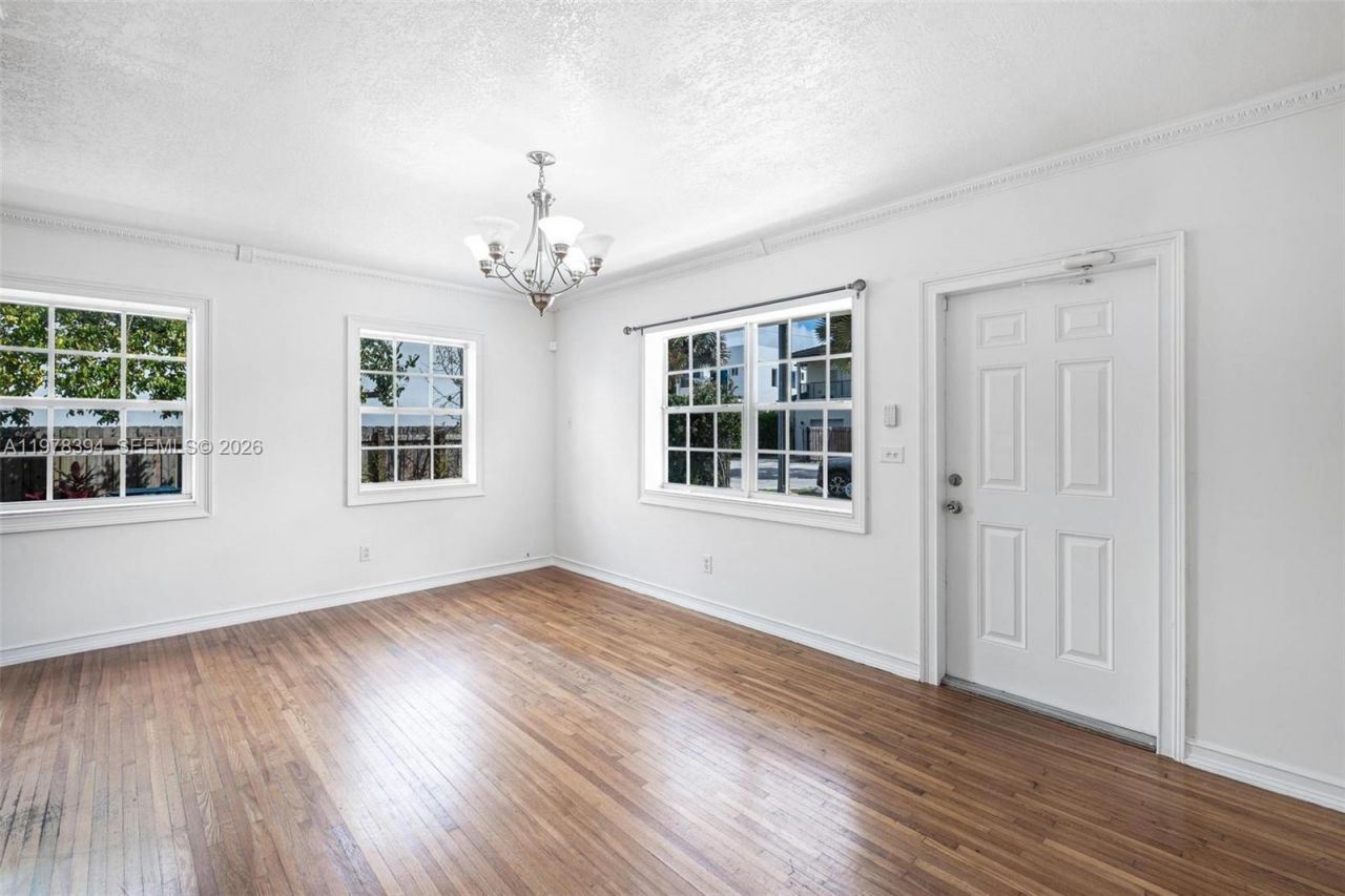 2862 SW 38th Ct , Miami, FL 33134 Photo