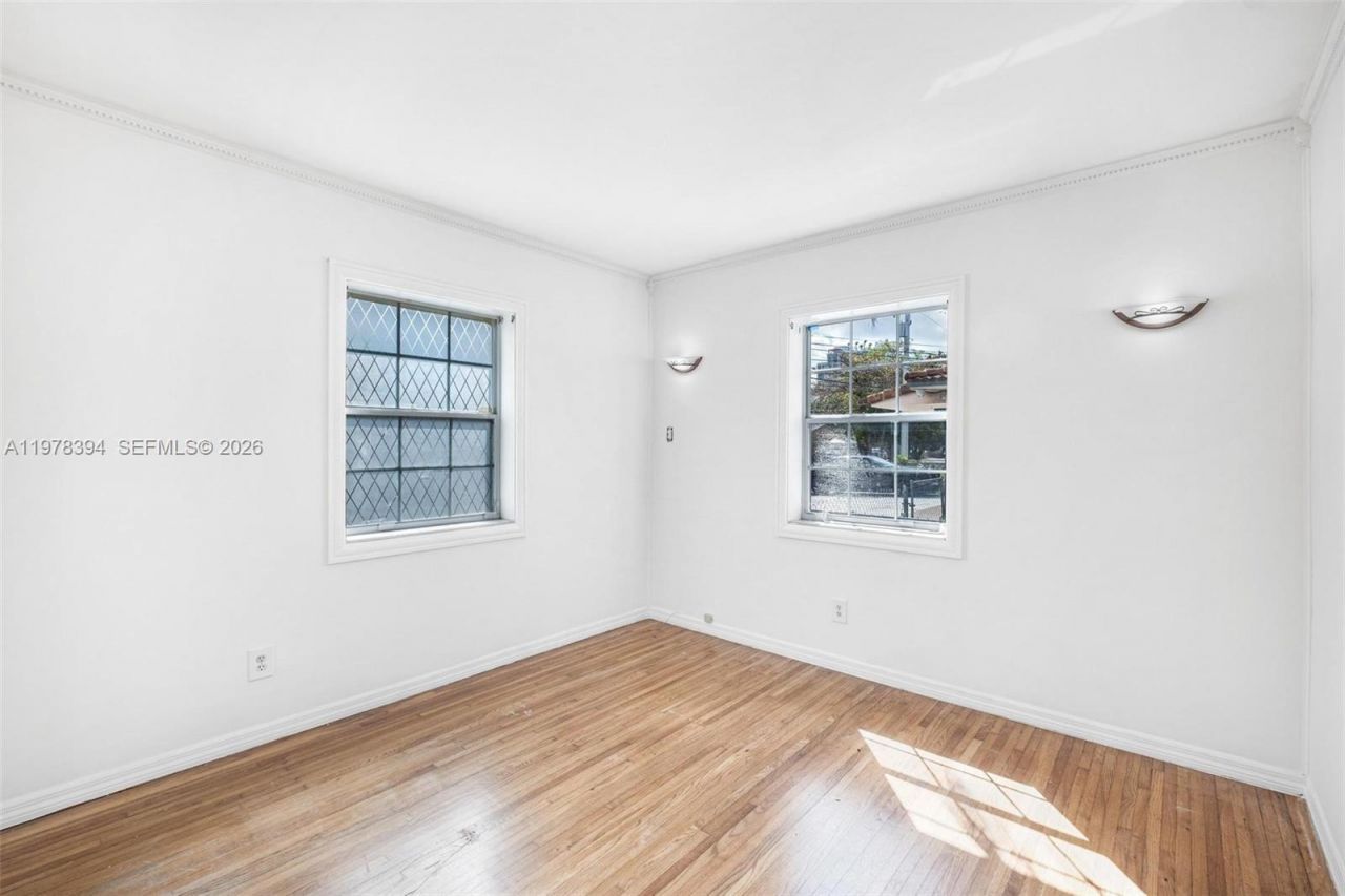 2862 SW 38th Ct , Miami, FL 33134 Photo