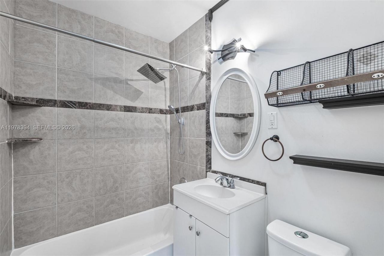 2862 SW 38th Ct , Miami, FL 33134 Photo