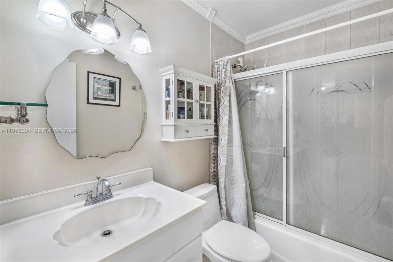 2862 SW 38th Ct , Miami, FL 33134 Photo