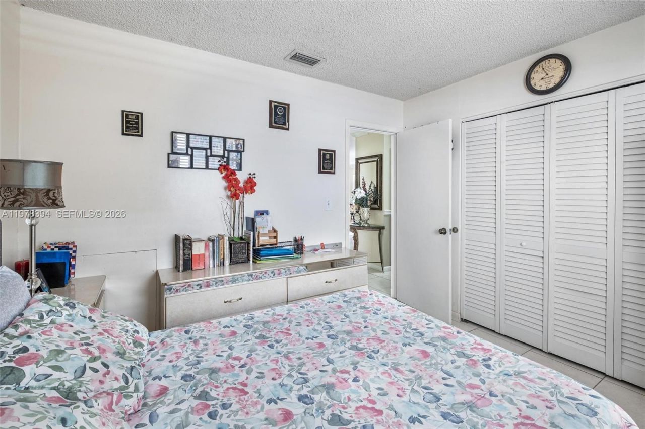 2862 SW 38th Ct , Miami, FL 33134 Photo