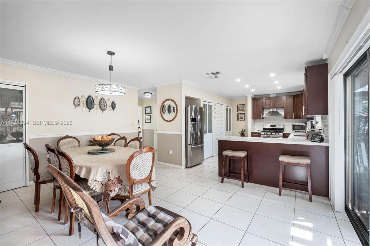 2862 SW 38th Ct , Miami, FL 33134 Photo