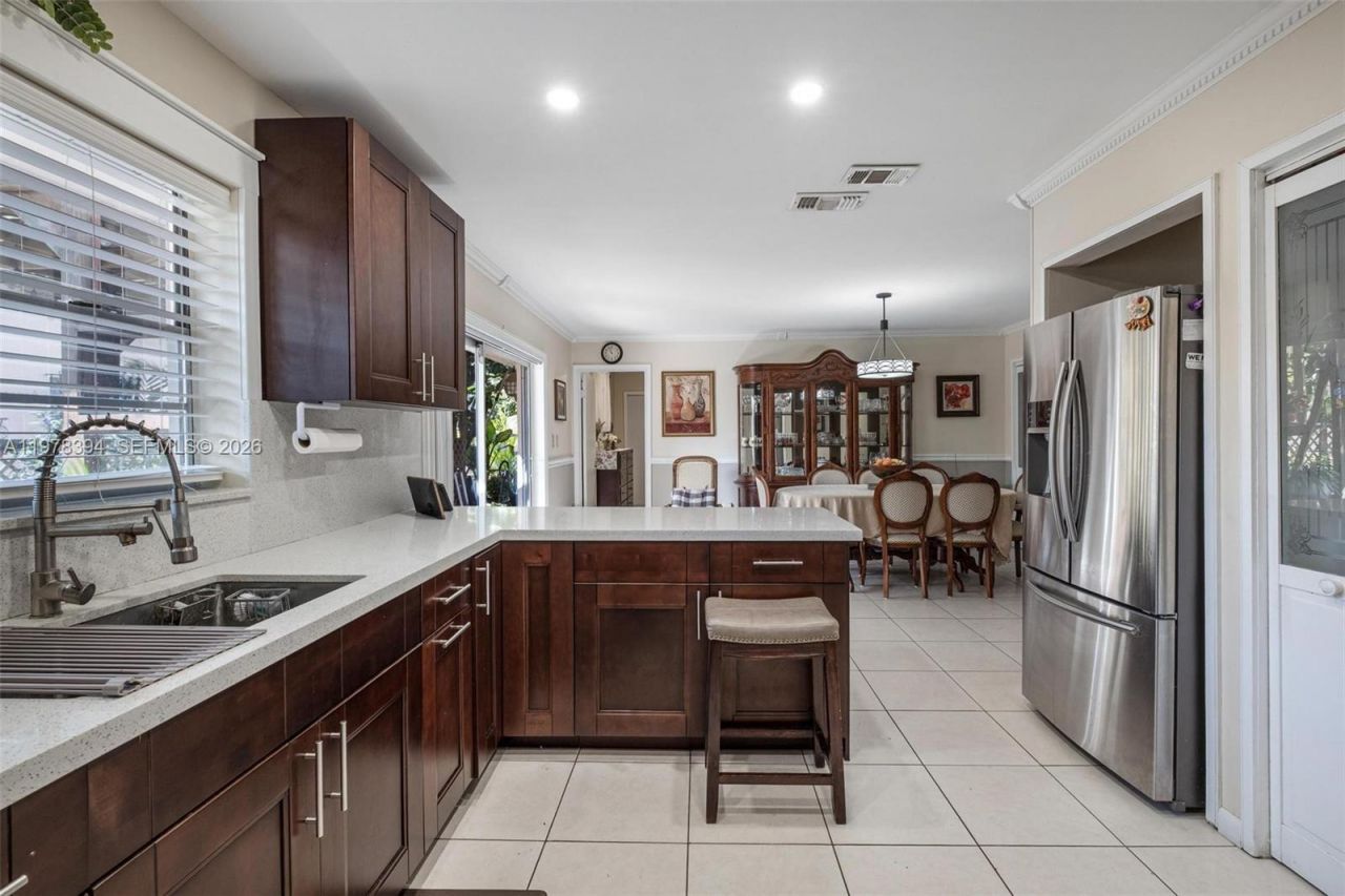 2862 SW 38th Ct , Miami, FL 33134 Photo