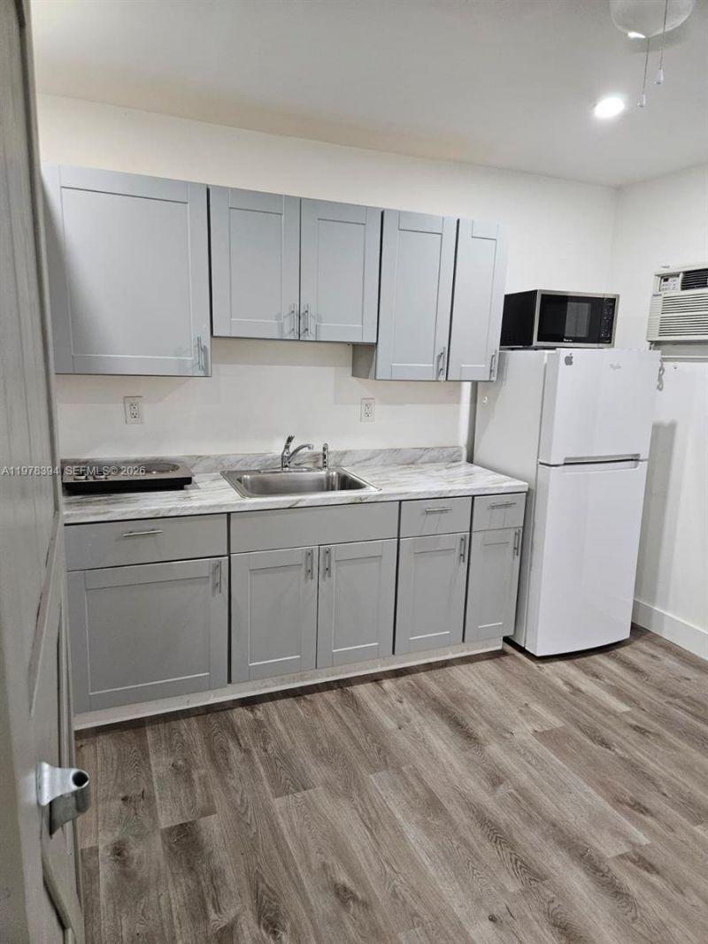 2862 SW 38th Ct , Miami, FL 33134 Photo