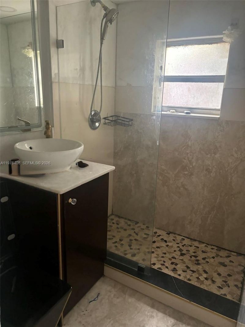 2511 NW 24th St , Miami, FL 33142 Photo