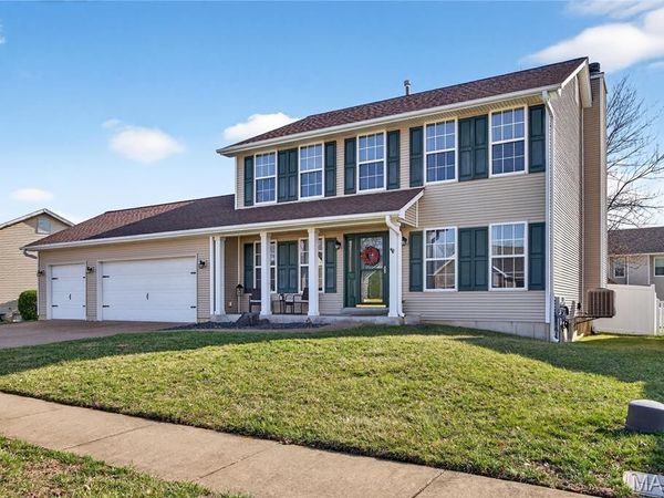 354 Highgrove Place Drive, O'Fallon, MO 63366