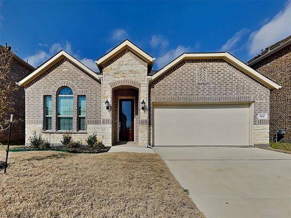 1812 Roadrunner Drive, Little Elm, TX 75068