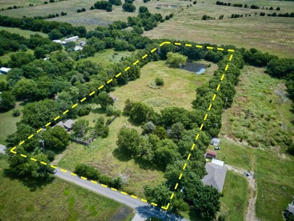 110 S Bois D Arc Street, Bailey, TX 75452