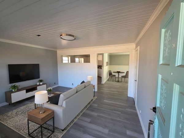 506 Meadow Drive, Gainesville, TX 76240