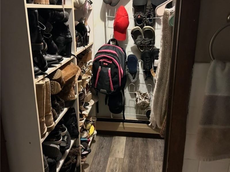 721 Longvue Drive, Steubenville, OH 43953 Photo 11