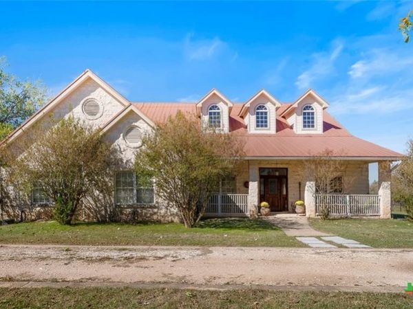 948 Upper Elgin River Road , Elgin, TX 78621