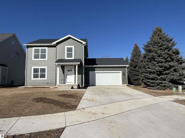 1645 Abbey Court, Mt Pleasant, MI 48858