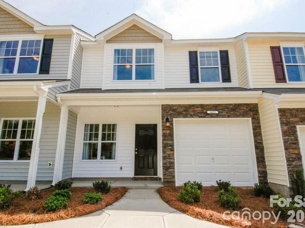 10383 Bunclody Drive , Charlotte, NC 28213