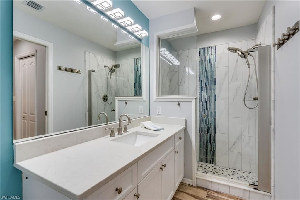 8096 Queen Palm Ln, Unit 217, Fort Myers, FL 33966 Photo
