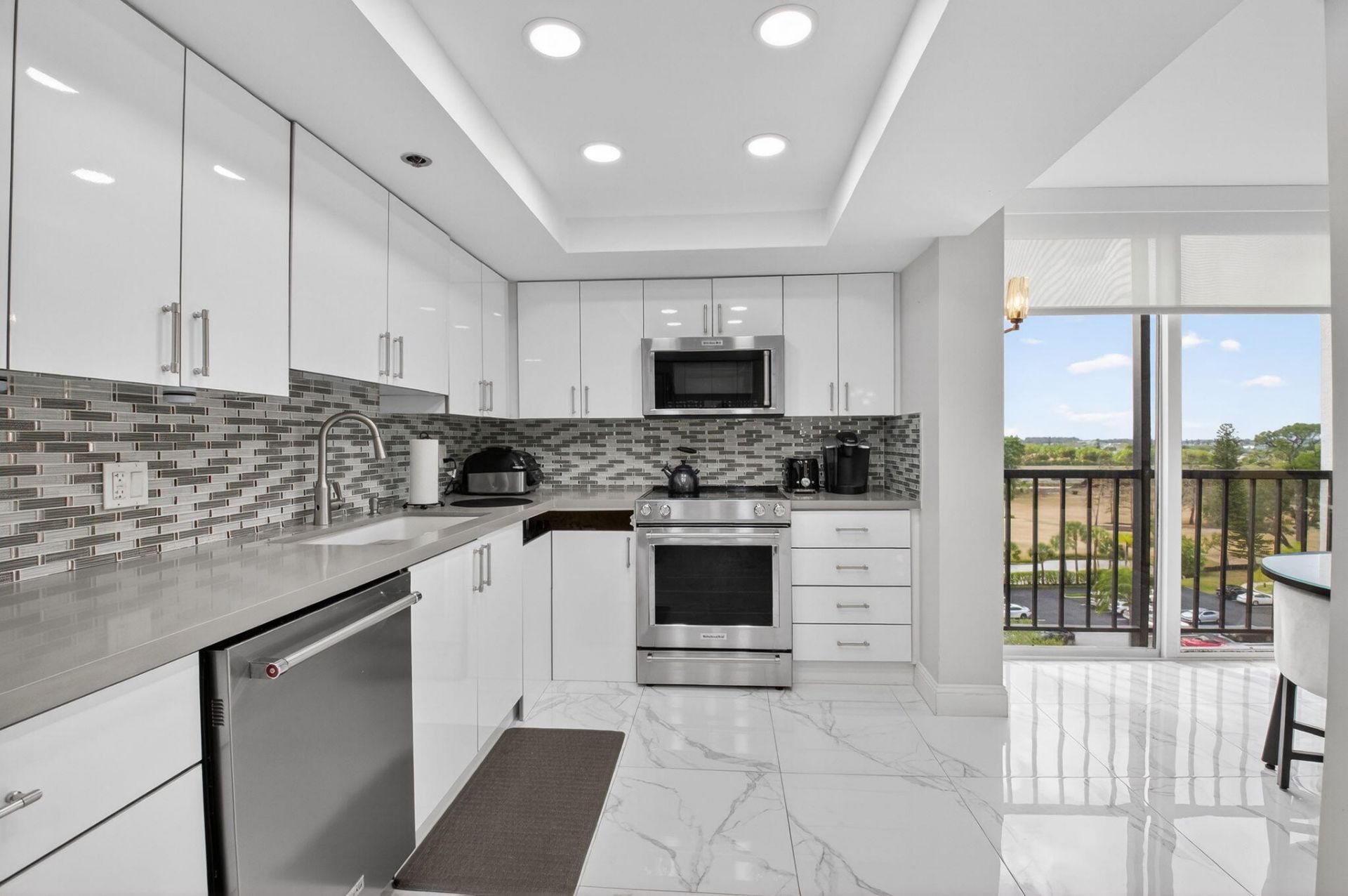 7786 Lakeside Boulevard, Unit 684, Boca Raton, FL 33434 Photo