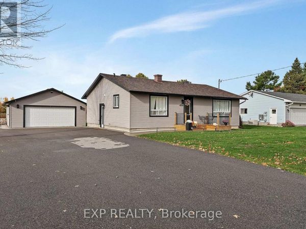 4914 Farmers Way, Ottawa, ON K0A1K0