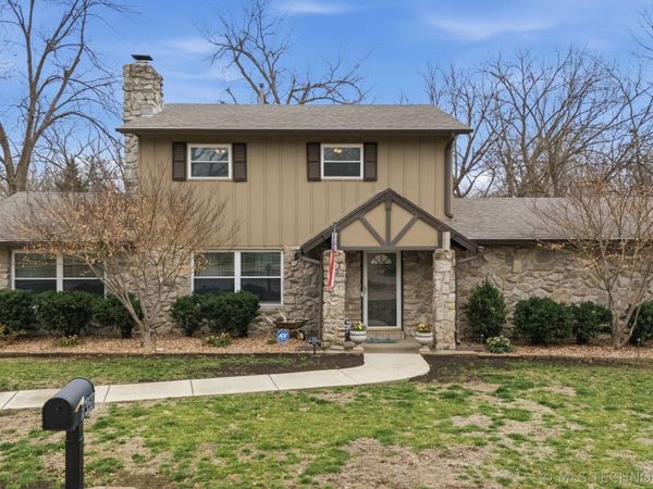 2358 London Lane , Bartlesville, OK 74006