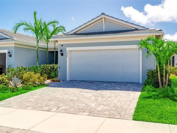 1377 Harper Way, Vero Beach, FL 32960