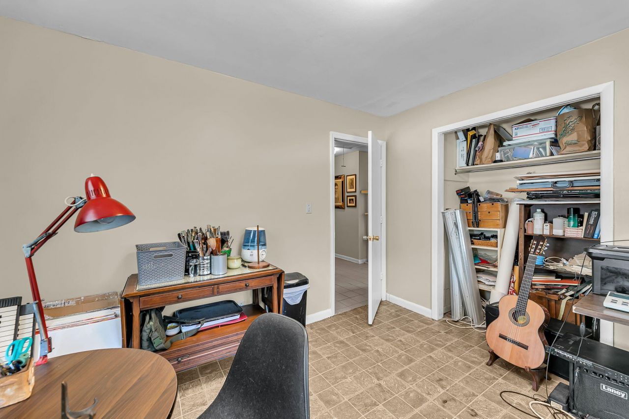 1514 Balsam Street Photo 14