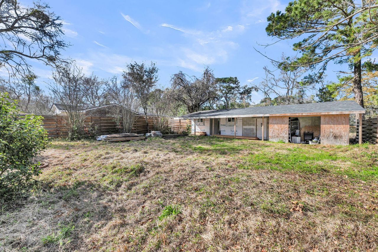 1514 Balsam Street Photo 20