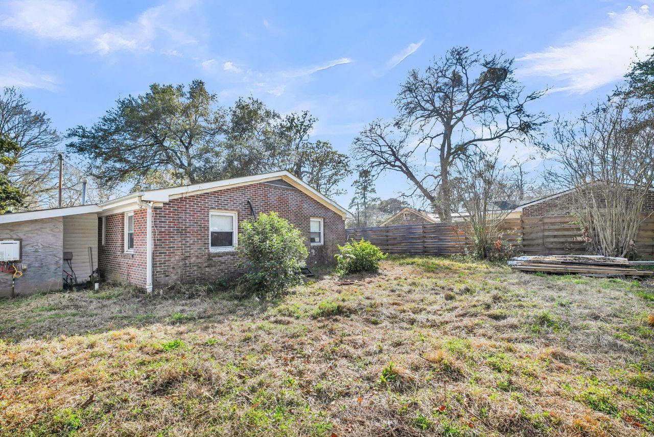 1514 Balsam Street Photo 26