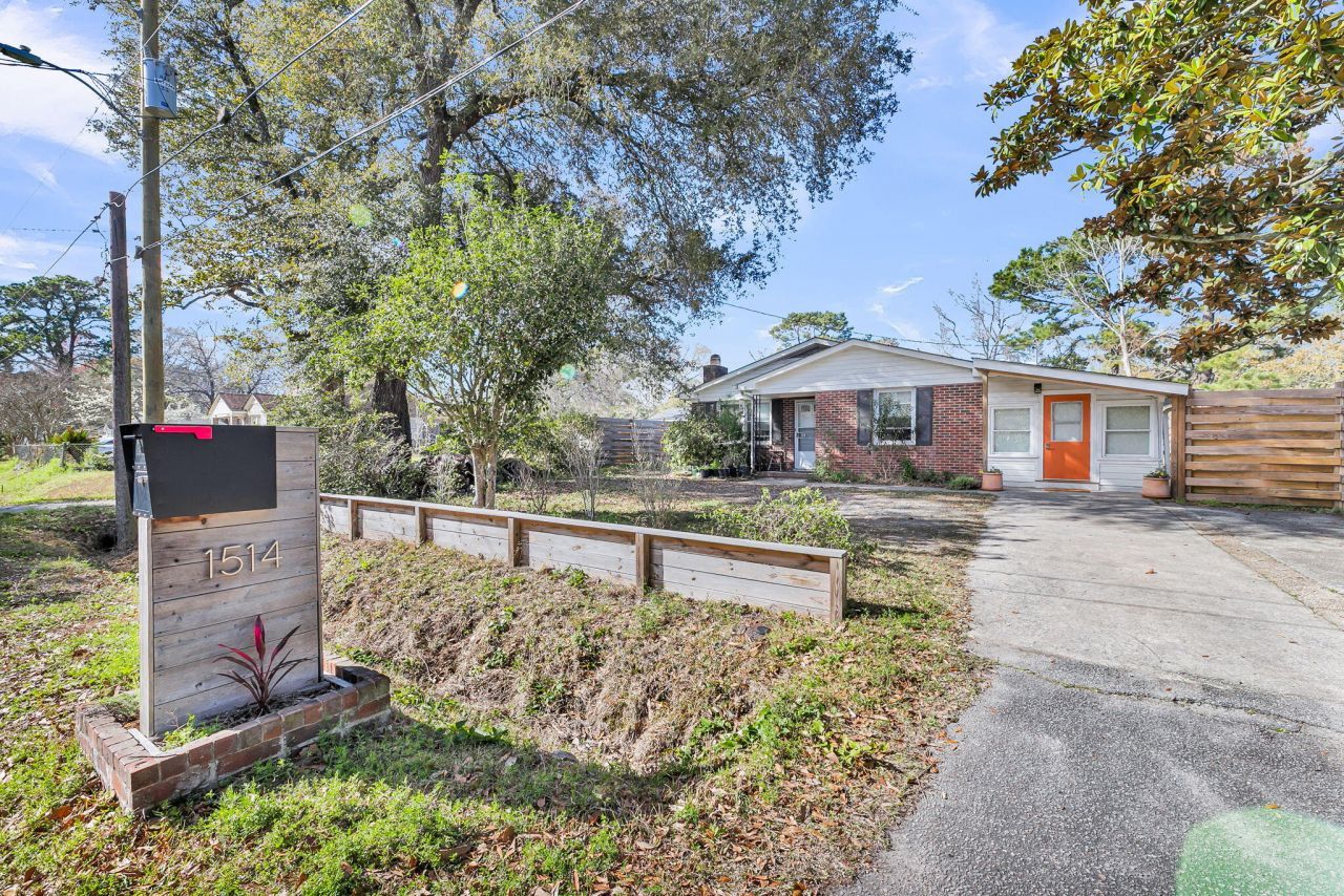 1514 Balsam Street Photo 29