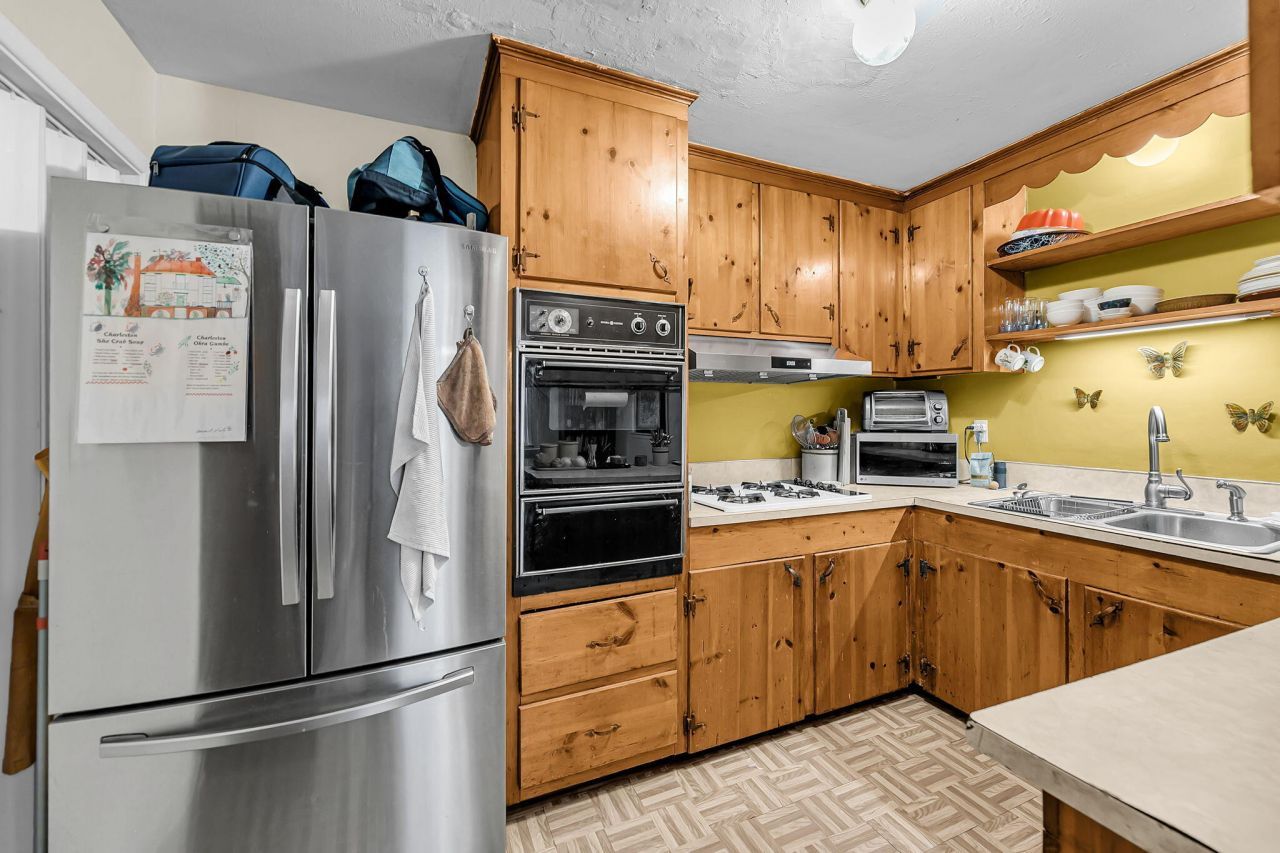 1514 Balsam Street Photo 7