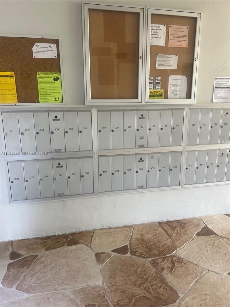 5171 W Oakland Park Blvd , Unit 203, Lauderdale Lakes, FL 33313 Photo