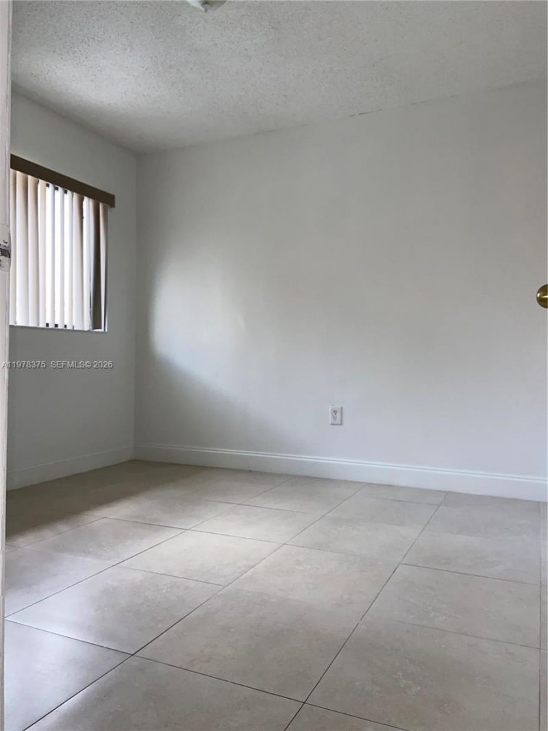2740 W 62nd St, Unit 203, Hialeah, FL 33016 Photo